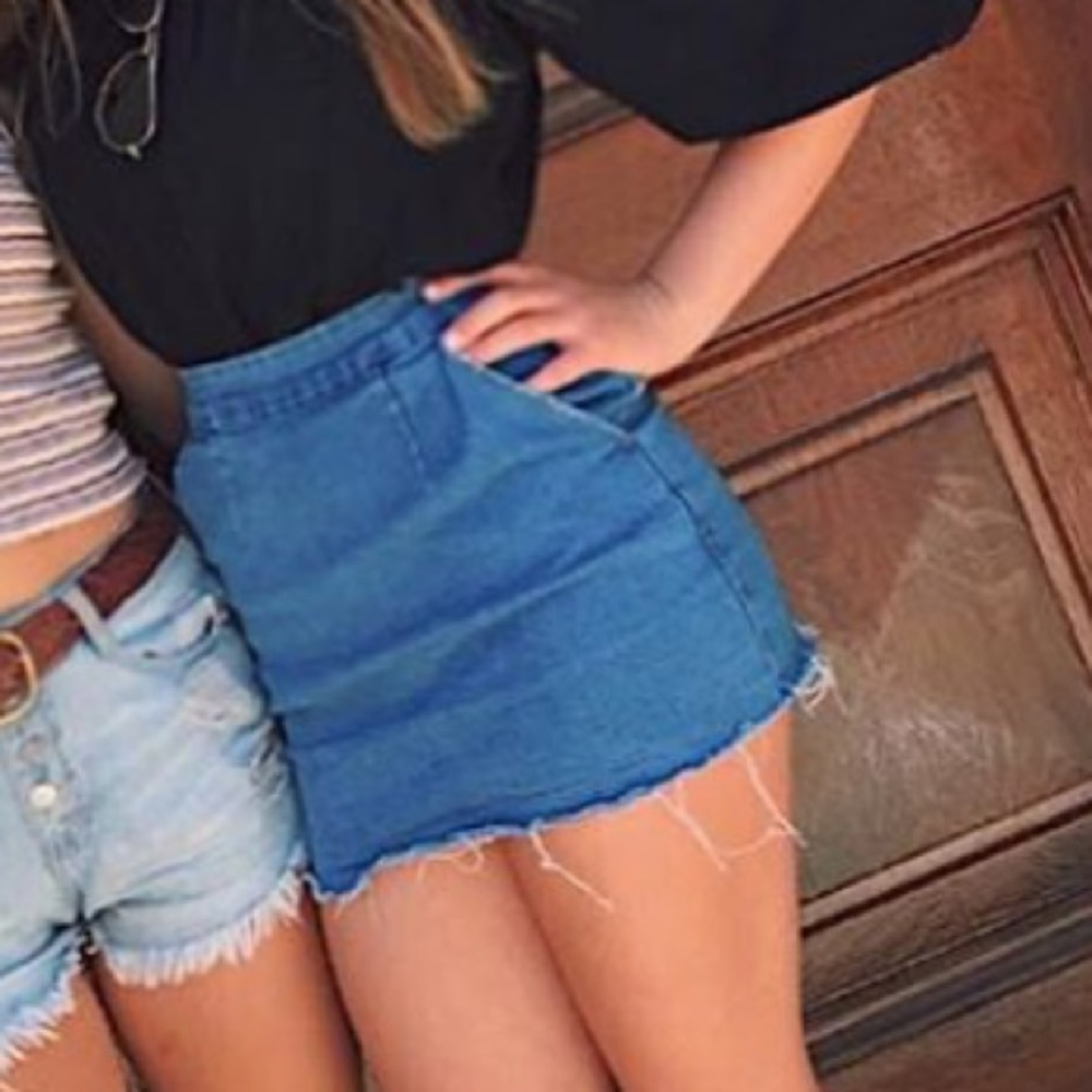 medium wash denim skirt
